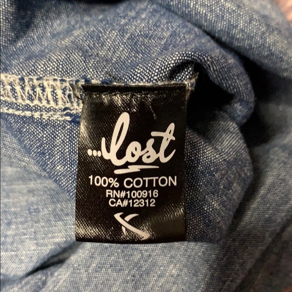 Lost Enterprises Button Down Shore Sleeve Shirt - Picture 4 of 6